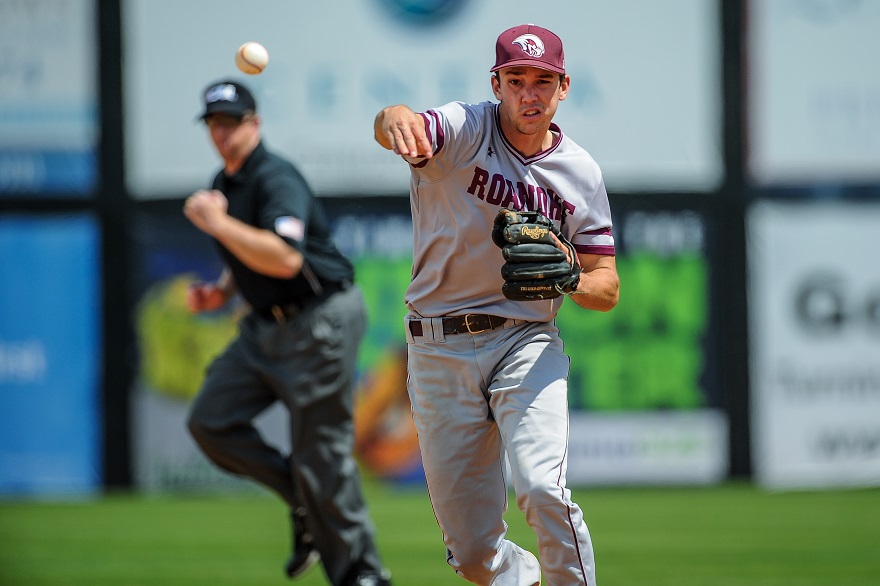 Baseball Extends Win Streak to 10 With a Win Over Greensboro