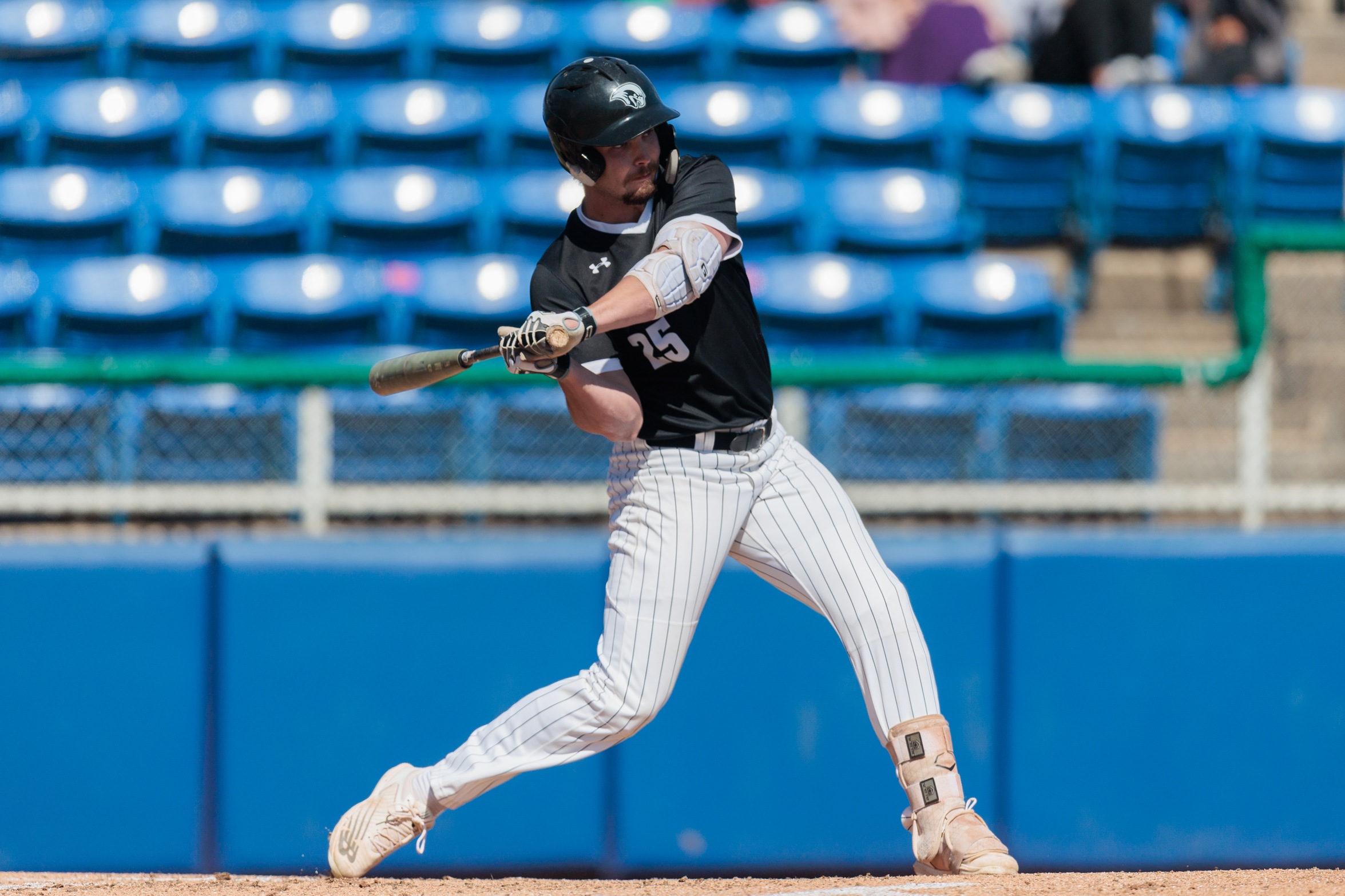 Maroons Sweep Marlins in ODAC Doubleheader