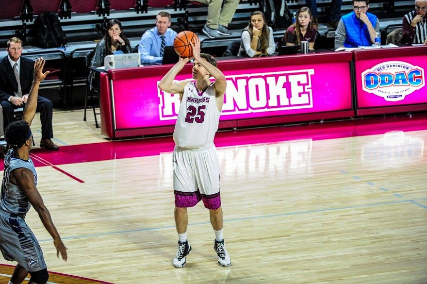 Rowan Holds Off Roanoke in Swarthmore Holiday Championship