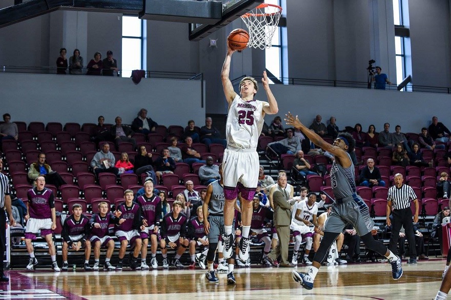 Roanoke Tops Coast Guard 81-78 in First Day of Cregger Tournament