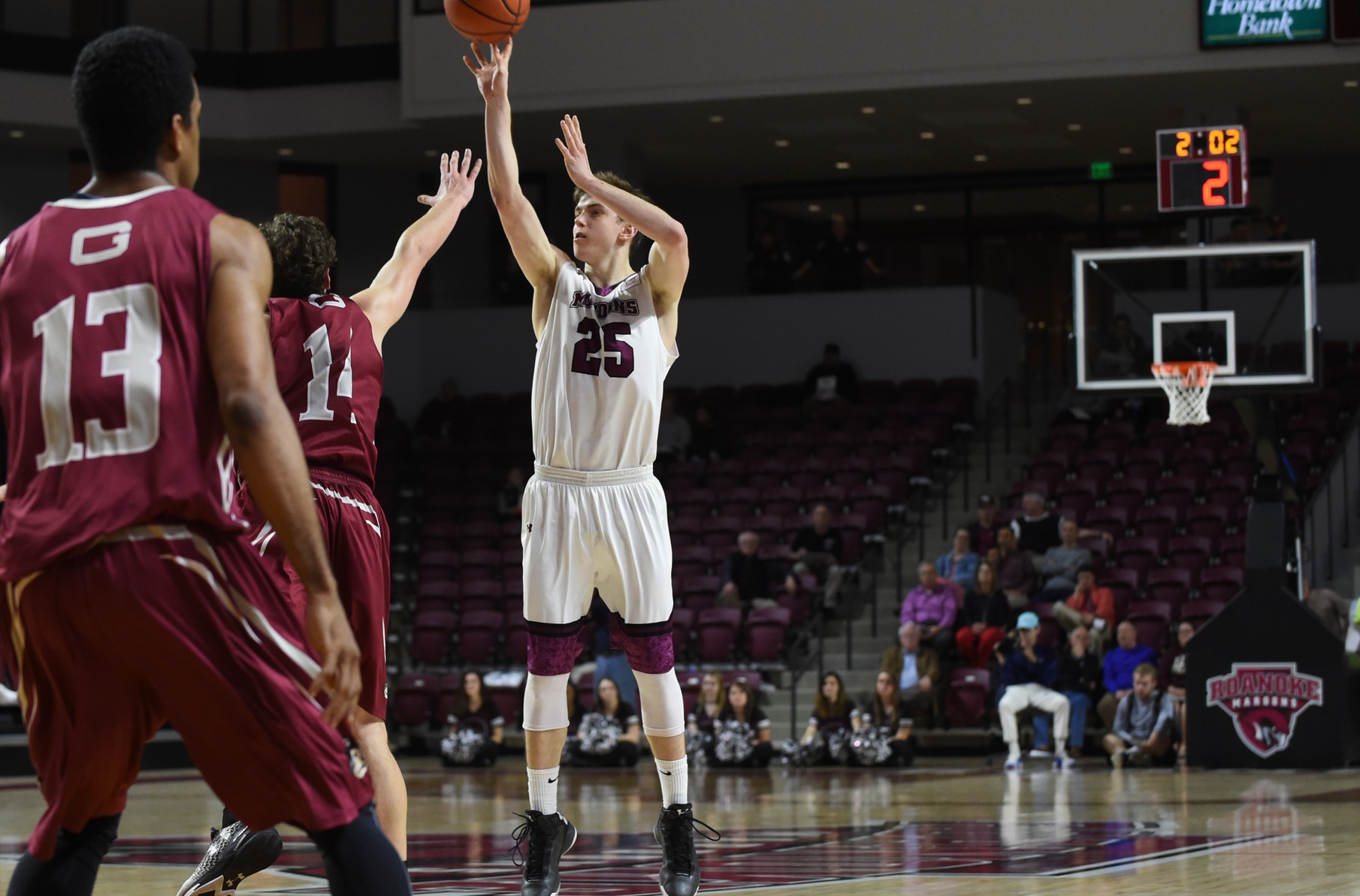 Roanoke Knocks off No. 22 Guilford 72-46