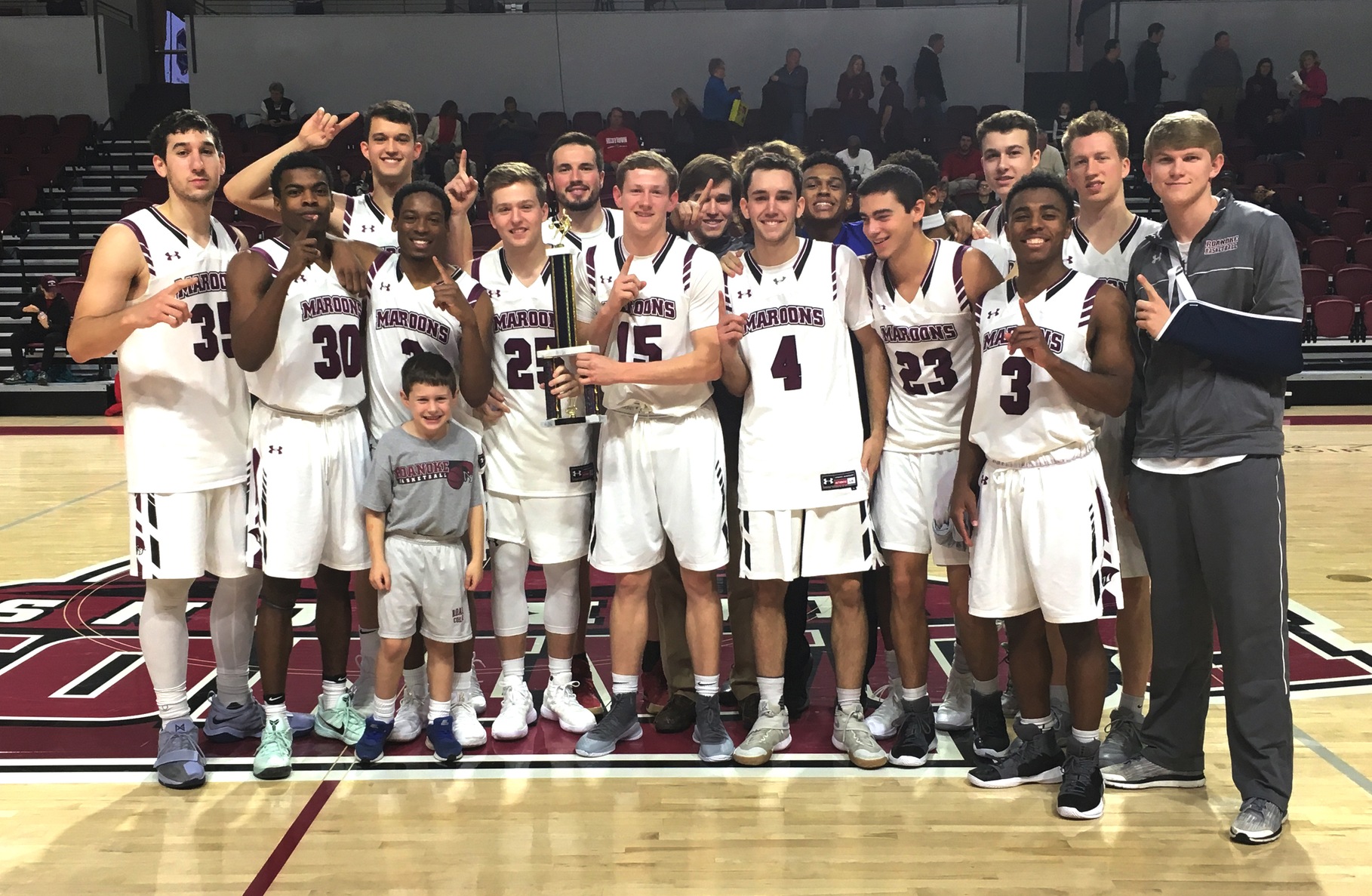 2017 Cregger Invitational Champions - Roanoke College
