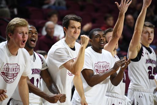 Roanoke scored the first 17 points of the game and never looked back as the Maroons topped host Bridgewater 76-44 in ODAC Men&rsquo;s Hoops on Saturday afternoon.