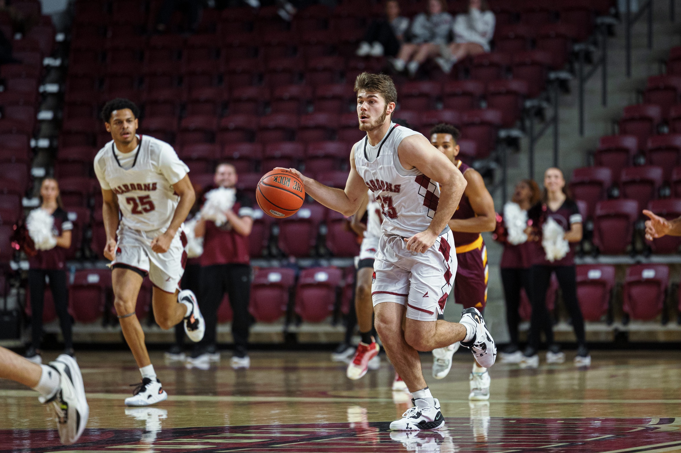 Draper's 28 Leads Roanoke Past WildCats, 78-55