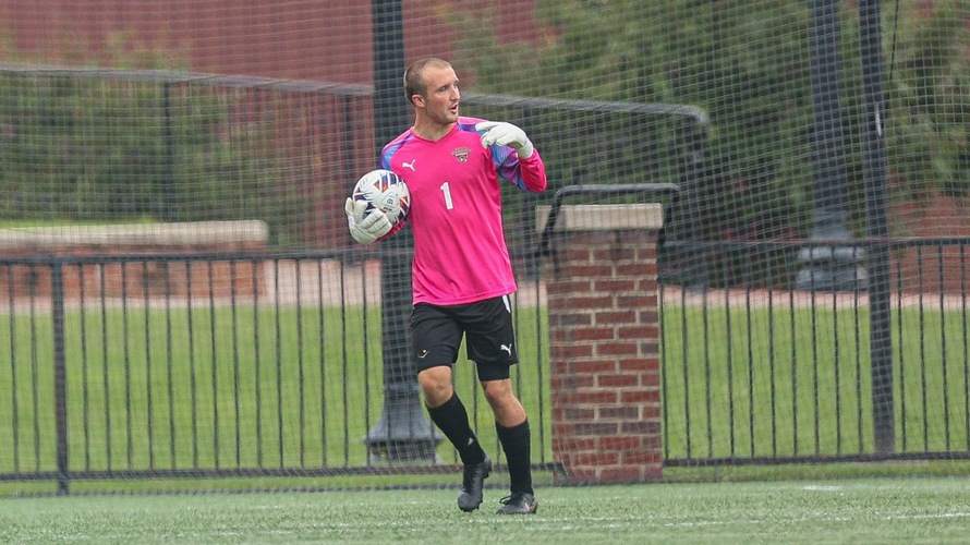 Maroons Swat Yellow Jackets in a 3-0 Shutout Win