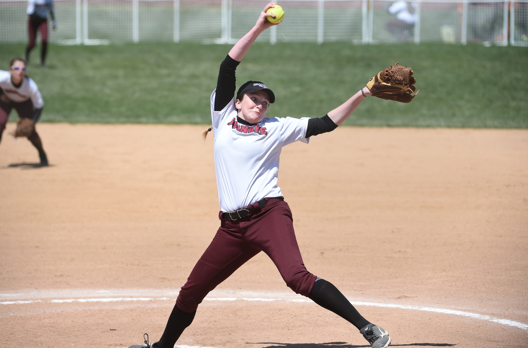 Softball Splits with No. 13 CNU