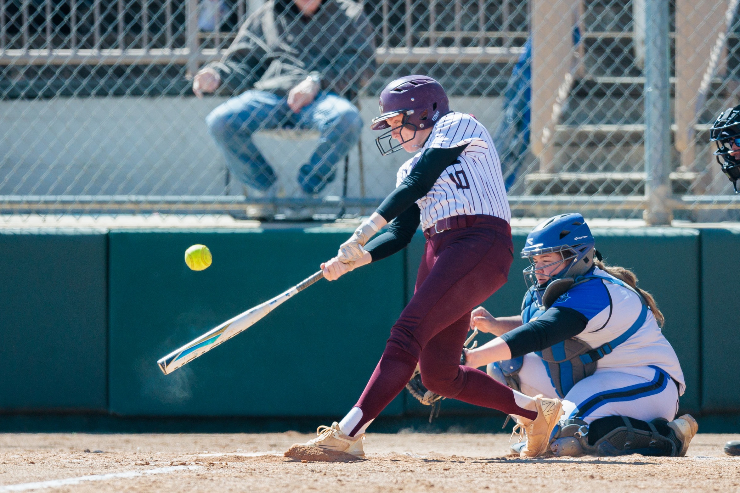 Roanoke Splits With No. 10 Virginia Wesleyan