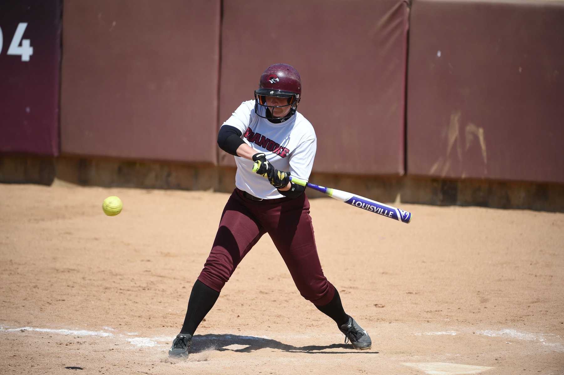 Softball Falls to No. 1 Virginia Wesleyan