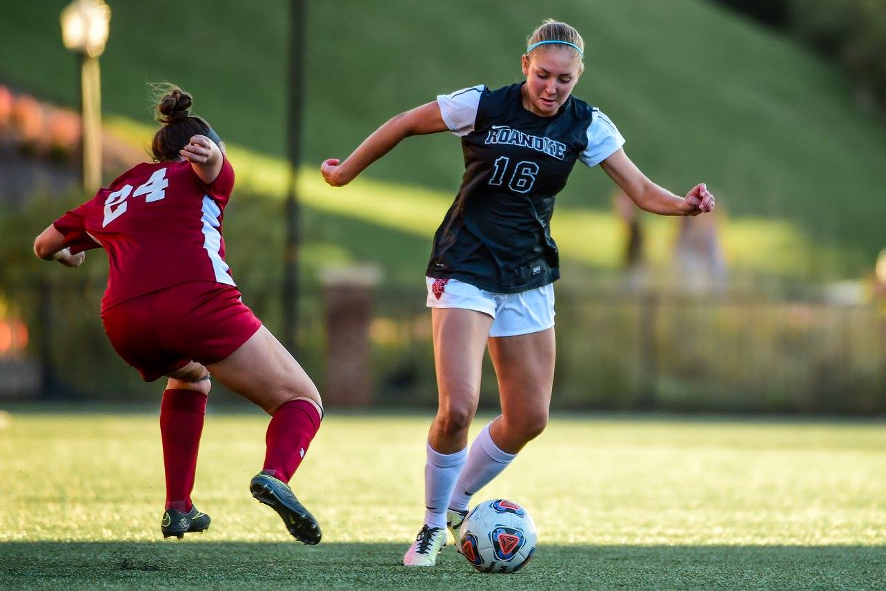 Women's Soccer Jamie Obremski 16