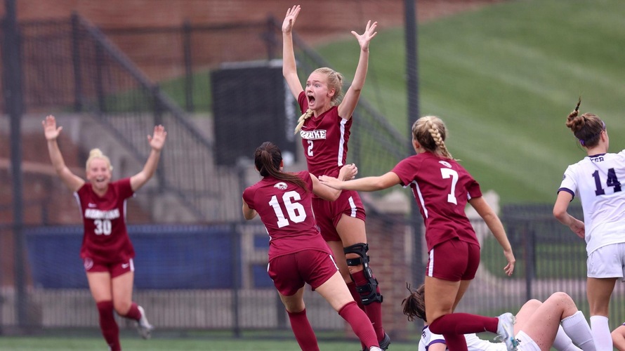 Makayla Metzler's header gave the Maroons the win