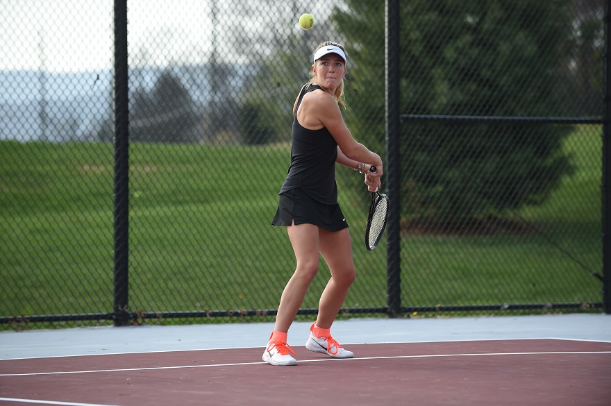 RC Women's Tennis Splits in Hilton Head on Friday