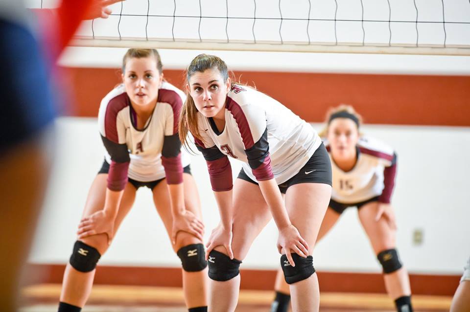 Roanoke Splits in Day One of Cougar Classic