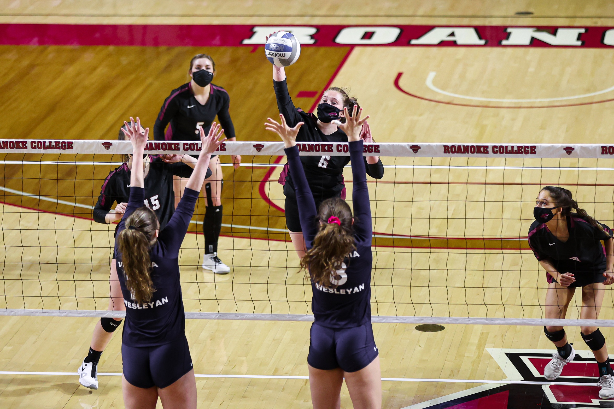 Roanoke Plays Day One Of Cougar Classic