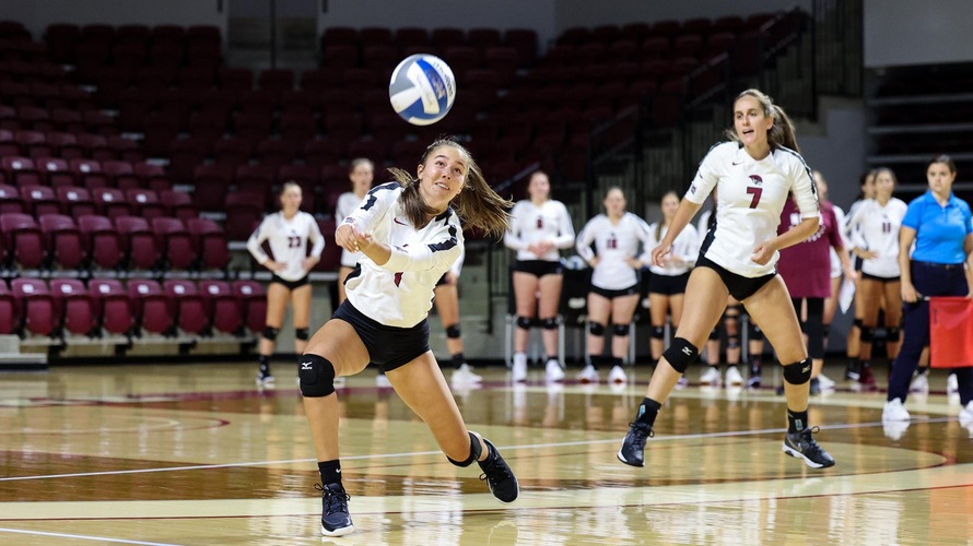 Maroons Split Season Series With Salem (NC)